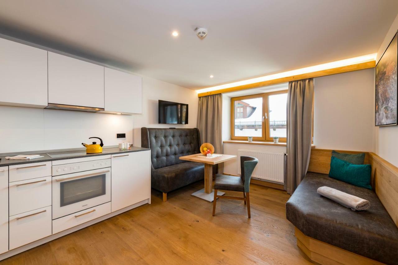 Tiroler Weinstube Apart otel Seefeld in Tirol Dış mekan fotoğraf